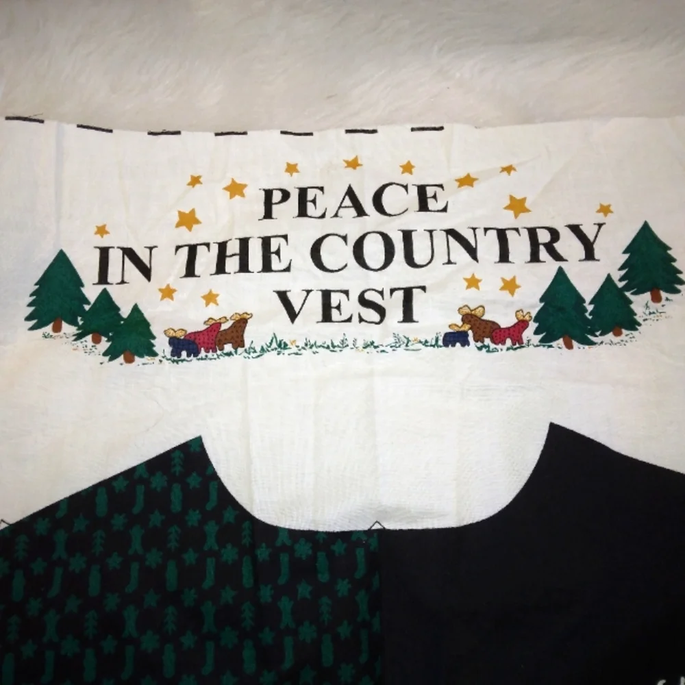 FABRIC Peace in the Country Christmas Vest panel, easy see and sew w/appliques